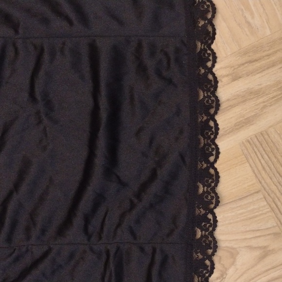 Heavenly Secrets black slip shirt with lace trim size XL/38 - Picture 4 of 8